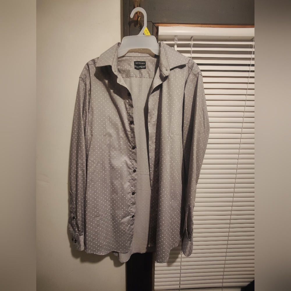 Men's dress shirt